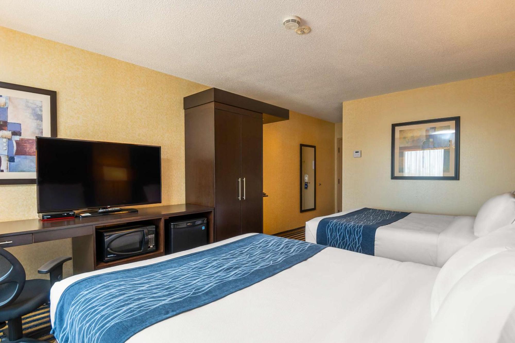 Comfort Inn Saint Thomas Exterior photo