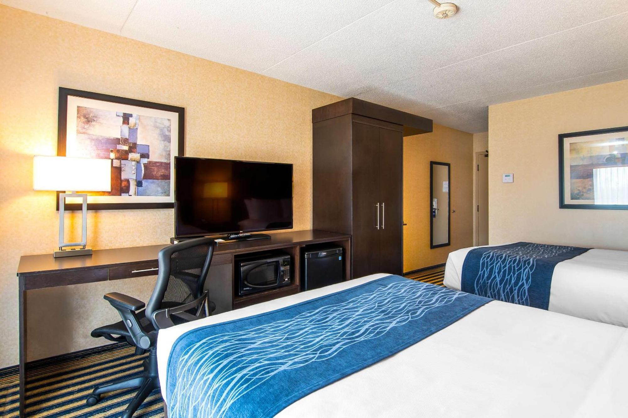 Comfort Inn Saint Thomas Exterior photo