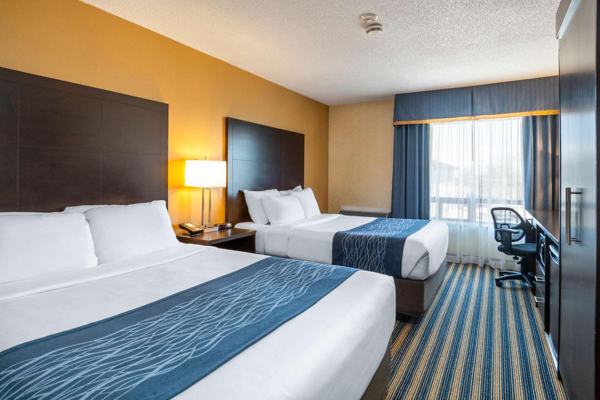 Comfort Inn Saint Thomas Exterior photo